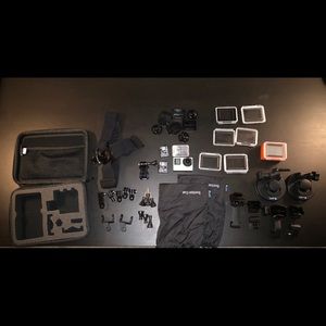 GoPro Hero 4 Silver+ BUNDLE